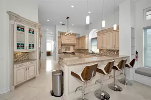 119 8th St E, Tierra Verde, FL 33715 - Photo 16