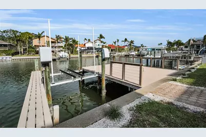 119 8th Street E, Tierra Verde, FL 33715 - Photo 72