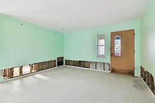 545 Lillian Dr, Madeira Beach, FL 33708 - Photo 14