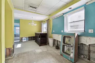 545 Lillian Dr, Madeira Beach, FL 33708 - Photo 24