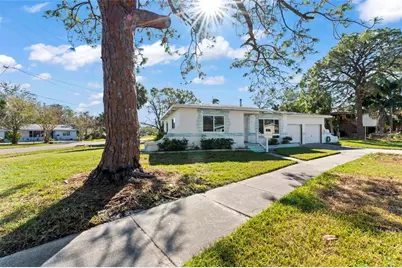 4666 Helena Street NE, Saint Petersburg, FL 33703 - Photo 8