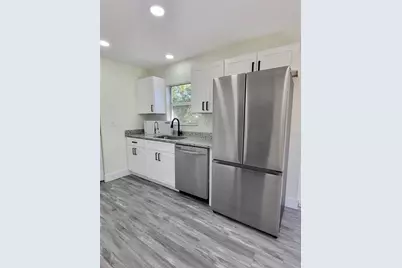 1302 E Annie Street, Tampa, FL 33612 - Photo 8