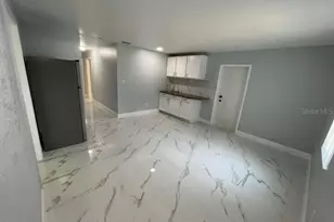 8601 Twin Lakes Blvd, Tampa, FL 33614 - Photo 42
