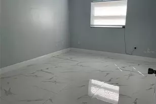 8601 Twin Lakes Blvd, Tampa, FL 33614 - Photo 54