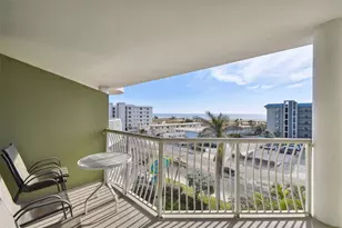 11605 Gulf Blvd, Treasure Island, FL 33706 - Photo 34
