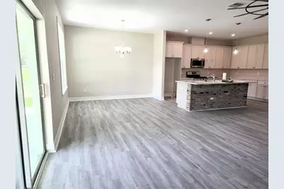 413 Shannon Estates Court, Plant City, FL 33563 - Photo 10