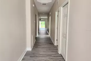 413 Shannon Ests Ct, Plant City, FL 33563 - Photo 6