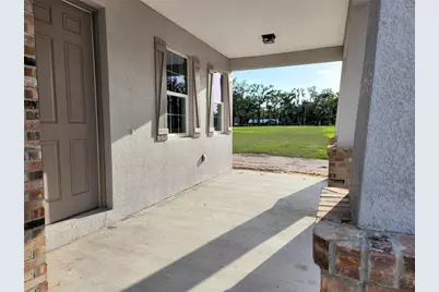 413 Shannon Estates Court, Plant City, FL 33563 - Photo 2