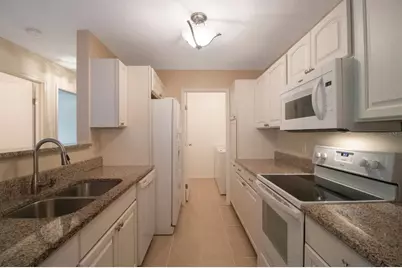 1400 Gandy Boulevard N #715, Saint Petersburg, FL 33702 - Photo 8