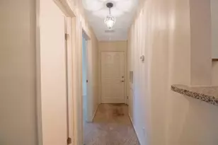 1400 Gandy Blvd N, Saint Petersburg, FL 33702 - Photo 30