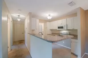 1400 Gandy Blvd N, Saint Petersburg, FL 33702 - Photo 6