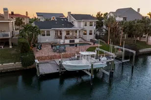 123 8th St E, Tierra Verde, FL 33715 - Photo 76