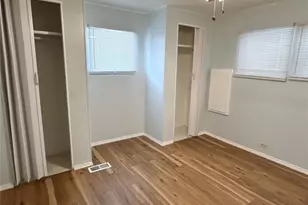 678 Mt Madison Ave NE, Saint Petersburg, FL 33702 - Photo 16