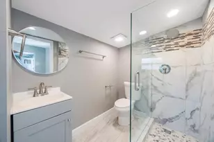 6318 S Renellie Ct, Tampa, FL 33616 - Photo 16