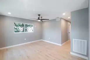 6318 S Renellie Ct, Tampa, FL 33616 - Photo 6