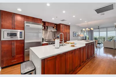 1120 E Kennedy Boulevard #1221, Tampa, FL 33602 - Photo 4