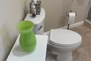 10138 N Lake Dr, Largo, FL 33773 - Photo 32