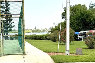 12760 Indian Rocks Rd, Largo, FL 33774 - Photo 22