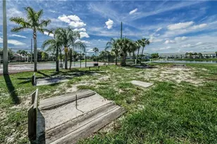 5004 Starfish Dr SE, Saint Petersburg, FL 33705 - Photo 38