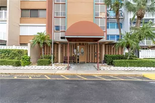 500 Treasure Island Causeway, Treasure Island, FL 33706 - Photo 2