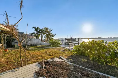 1836 Venetian Point Drive, Clearwater, FL 33755 - Photo 4