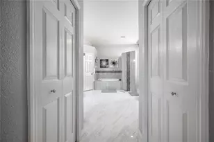 10126 Londonshire Ln, Tampa, FL 33647 - Photo 18