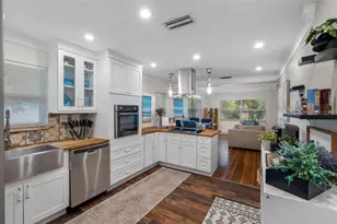 2201 Park St N, Saint Petersburg, FL 33710 - Photo 14