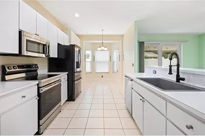 5215 New Brittany Lane, Zephyrhills, FL 33541 - Photo 12