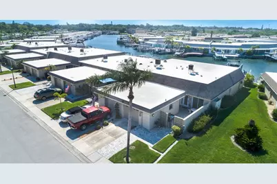 494 Boca Ciega Point Boulevard N, Saint Petersburg, FL 33708 - Photo 28