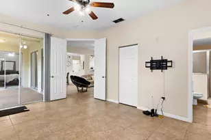 5041 Sunridge Palms Dr, Tampa, FL 33617 - Photo 28