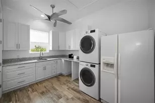 11325 5th St E, Treasure Island, FL 33706 - Photo 46