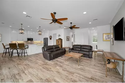 11325 5th Street E, Treasure Island, FL 33706 - Photo 18