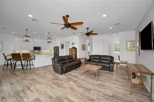 11325 5th St E, Treasure Island, FL 33706 - Photo 18