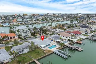 11185 5th St E, Treasure Island, FL 33706 - Photo 8