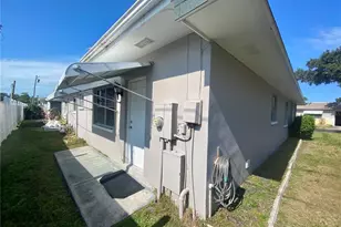 889 Sky Loch Dr S, Dunedin, FL 34698 - Photo 4