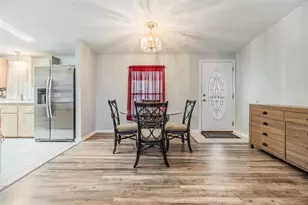 7800 Kay Marie Ave, Zephyrhills, FL 33541 - Photo 24