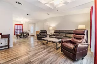 7800 Kay Marie Ave, Zephyrhills, FL 33541 - Photo 22