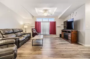 7800 Kay Marie Ave, Zephyrhills, FL 33541 - Photo 8