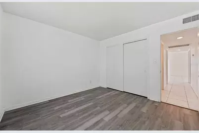 107 Seahorse Drive SE #A, Saint Petersburg, FL 33705 - Photo 24