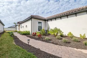 4639 Garofalo Rd, Wesley Chapel, FL 33543 - Photo 10