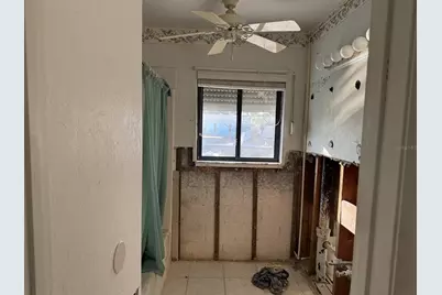 9524 Treasure Lane NE, Saint Petersburg, FL 33702 - Photo 16