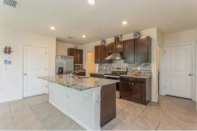 17048 Oval Rum Drive, Wimauma, FL 33598 - Photo 12