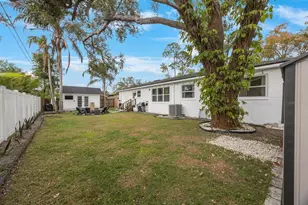2504 W Fletcher Ave, Tampa, FL 33618 - Photo 28