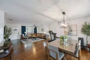 2504 W Fletcher Ave, Tampa, FL 33618 - Photo 6