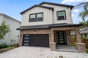 1046 Bass Blvd, Dunedin, FL 34698 - Photo 1