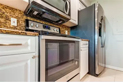 1125 Pinellas Bayway S #304, Saint Petersburg, FL 33715 - Photo 18