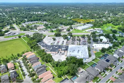 703 E Lumsden Road, Brandon, FL 33511 - Photo 8