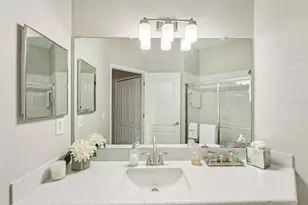2028 Acadia Greens Dr, Sun City Center, FL 33573 - Photo 16