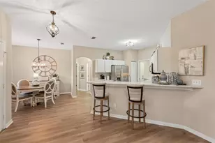 2028 Acadia Greens Dr, Sun City Center, FL 33573 - Photo 8