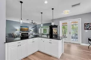 6224 Vista Verde Dr W, Saint Petersburg, FL 33707 - Photo 12